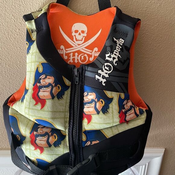 HO Sports Kids Pirate Life Vest 30-50 Pounds - Picture 1 of 11